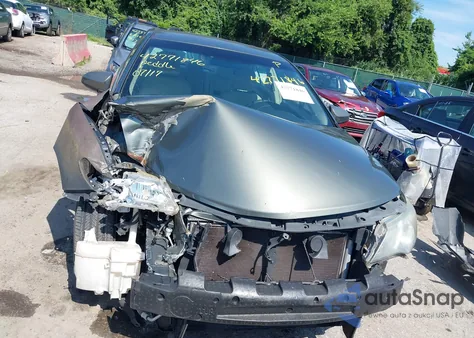 2012 Toyota Camry Se/Le/Xle z USA, uszkodzony, nr VIN 4T4BF1FK5CR271480